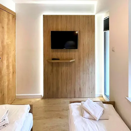 Pieninski Potok W Centrum Szczawnicy Daire *